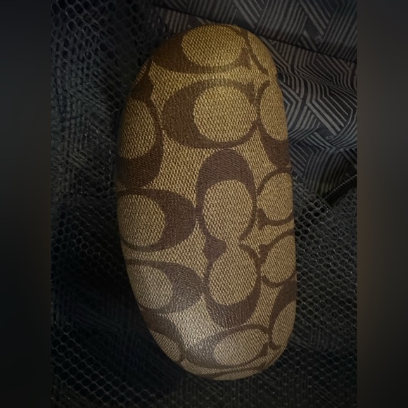 coach women sunglasses - Picture 3 of 4